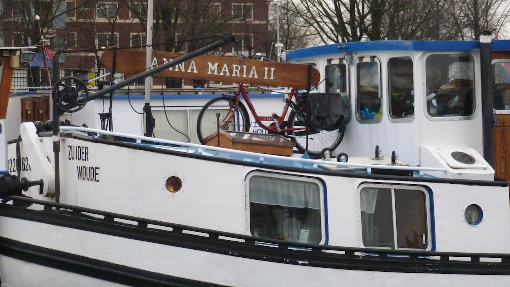Hotel en barco Anna Maria Ii *